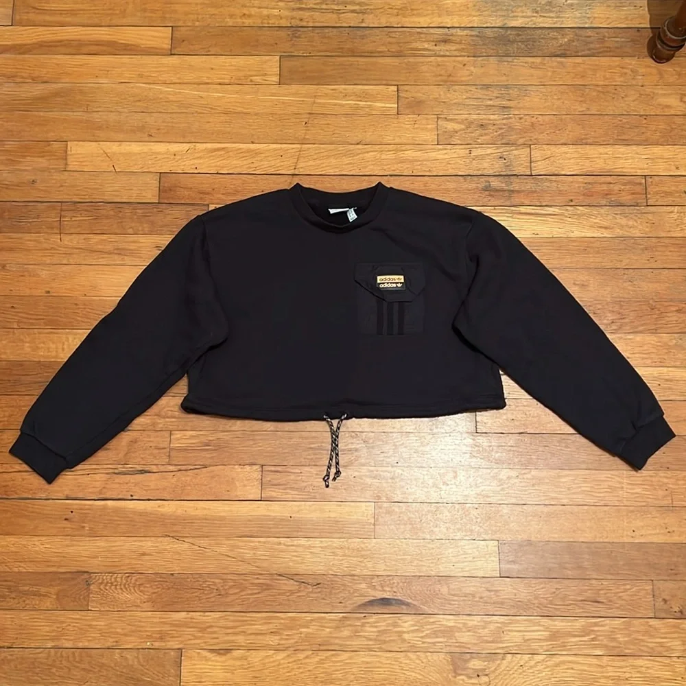 Adidas Originals Outline Crop Crew Sweatshirt, size Small - Picture 4 of 12